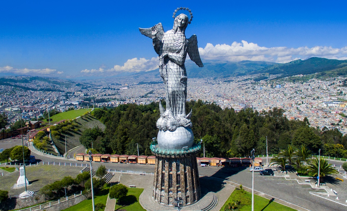 turismo-en-quito-el-panecillo